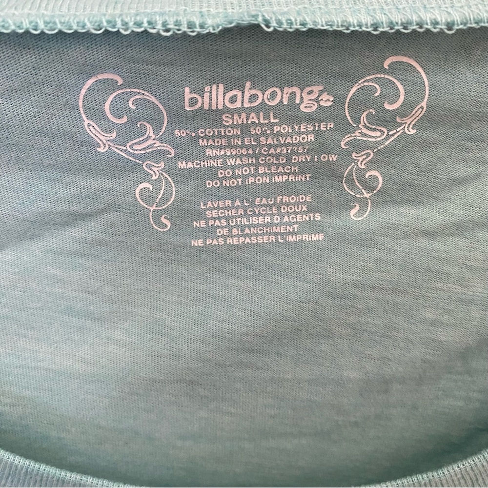 Billabong Short Sleeve T-Shirt Women’s 2000s Pacsun - Picture 3 of 4